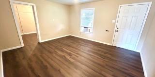 *MOVE IN SPECIAL* Pet-Friendly 2-Bedroom House with Large Fenced Backyard! Gallery 5