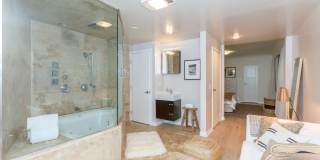 465 S Sherbourne Dr Gallery 16