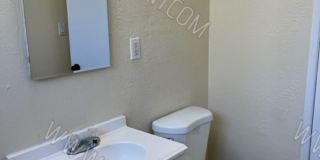 WEST LANCASTER 2BD/1BTH DUPLEX w/ BACKYARD Gallery 14