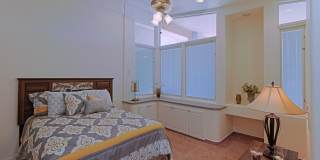 U of A  5 BEDROOM Gallery 4