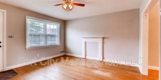 8617 Oak Road - Gallery 19