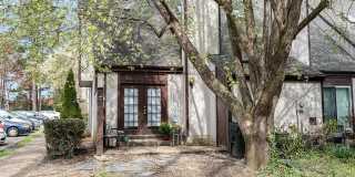 2100 Peppertree Street Gallery 8