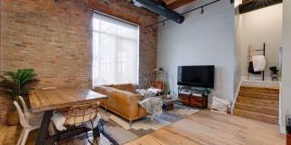 729 North Sangamon Street Gallery 13