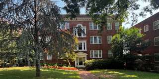 Immaculate 2/1.5/1 Condo off of Riverside Dr with a perfect river view from the top floor! Gallery 1