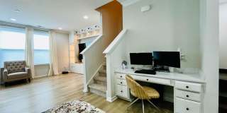 Beautiful 4BR Townhouse in Ballantyne Gallery 21