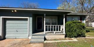 1805 NW Kingsbury Gallery 1