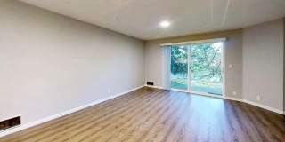 Charming Bothell Condo in a Fantastic Location! (Lower rent for 8 of 12 months Gallery 9