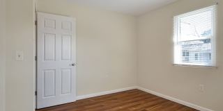 3 bedroom 1 bath house in Midtown available Mid- August Gallery 20