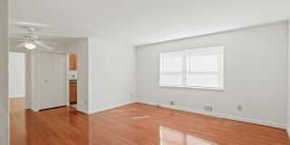 Boston Crossing Boston Crossing Gallery 13