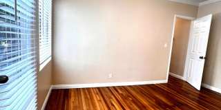 Single Family. 3-bed Home - Desireable Neighborhood! Gallery 30