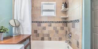 209 West Osborne Avenue Gallery 1