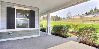 Open Floor Plan Home!  3 Bedroom, 2.5 bath with Loft Gallery 3