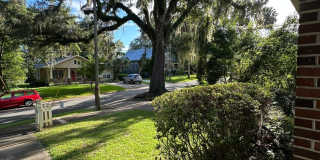 Beautiful downtown quad. 1 and 2 bed units available now. Pets allowed. Gallery 116