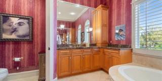 ***SEASONAL OR ANNUAL RENTAL***AQUALANE SHORES***STUNNING LUXURY RENTAL*** Gallery 28