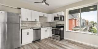 Charming 2BR Upstairs unit in Franklinton Gallery 7