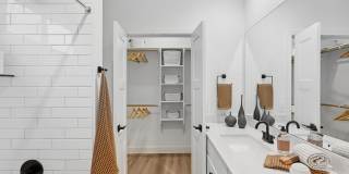 Ellery Lane Gallery 16