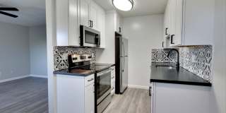ROYALE APARTMENTS Gallery 1