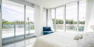 8425 Crespi Boulevard Gallery 7