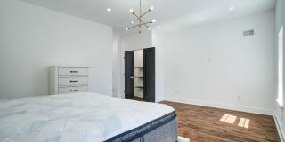 3038 SALMON Street Gallery 26