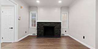 10042 Grayton Street Gallery 2