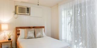 Historic Home+guest cottage in Kahala near the Beach w/Pool & AC: Ho'okipa Villa Gallery 26