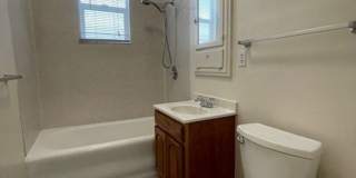 Quaint Studio, Freshly Painted, with modern fixtures, with front and back entrance, Gallery 10