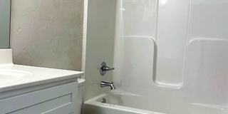 2 Bedroom, 2 Bathroom duplex with garage Gallery 69