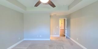 Spacious 3-Bedroom Home - Stonechase Gallery 11