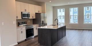 7715 HARLOW Circle Gallery 4