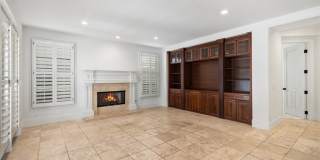 17 Colonial Gallery 10