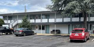Twin Oaks Gallery 15