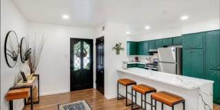 Room in 4 Bedroom Home at Burr Oak Dr Gallery 7