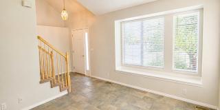 Charming 5-Bedroom Cul-de-Sac Home in Sandy with Garden Beds and Outdoor Space Charming 5-Bedroom Cul-de-Sac Home in Sandy with Garden Beds and Outdoor Space Gallery 3