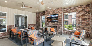 Rivercrest Gallery 28