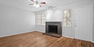 RIVER CROSSING TOWNHOME - 2BD -2.5BA - GREENBELT VIEW - WASHER/DRYER - RESERVED PARKING Gallery 3
