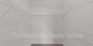 1713 Kudrow Lane - 1 Gallery 29