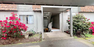 Upper-Floor Unit in Fourplex near Tacoma Mall Upper-Floor Unit in Fourplex near Tacoma Mall Gallery 25