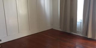 879 Oak Street Gallery 2