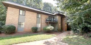 Spacious 3 Bed, 1 Bath Condo at Orchard Trace Gallery 1