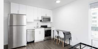 Montclair Apartments - Student Housing Gallery 3