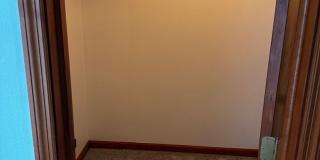 1604 S Pinestone Gallery 8
