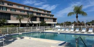 9604 CORTEZ ROAD W Gallery 36