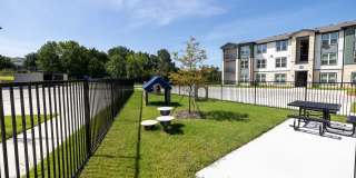 Terrace at Highland Hills Gallery 36