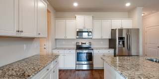 Gorgeous 4BR/2.5BA+Bonus executive home for lease in M'boro now! Triple Rockvale schools! Gallery 11