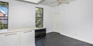 2218 Dean Street Gallery 8