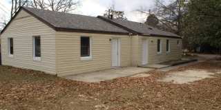 For Rent 3 Bedroom 2 Bath W/ Flex Space In South Aiken Gallery 1