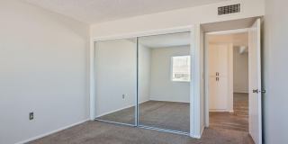 2423 E Maryland Drive Gallery 27
