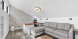 13400 Bedford Mews Court Gallery 40