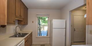 Available early July! Adorable 2 bed, 2.5 bath duplex in American Village Gallery 6