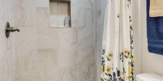 6241 ABBOTTSBURY Row Gallery 37